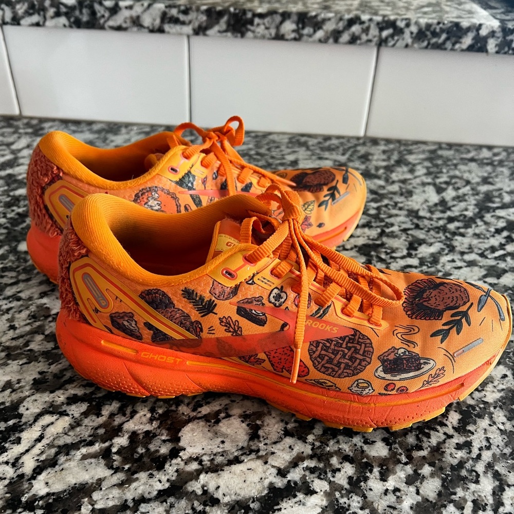 HARD TO FIND! Brooks Ghost 14 Trot Happy (Turkey Trot)